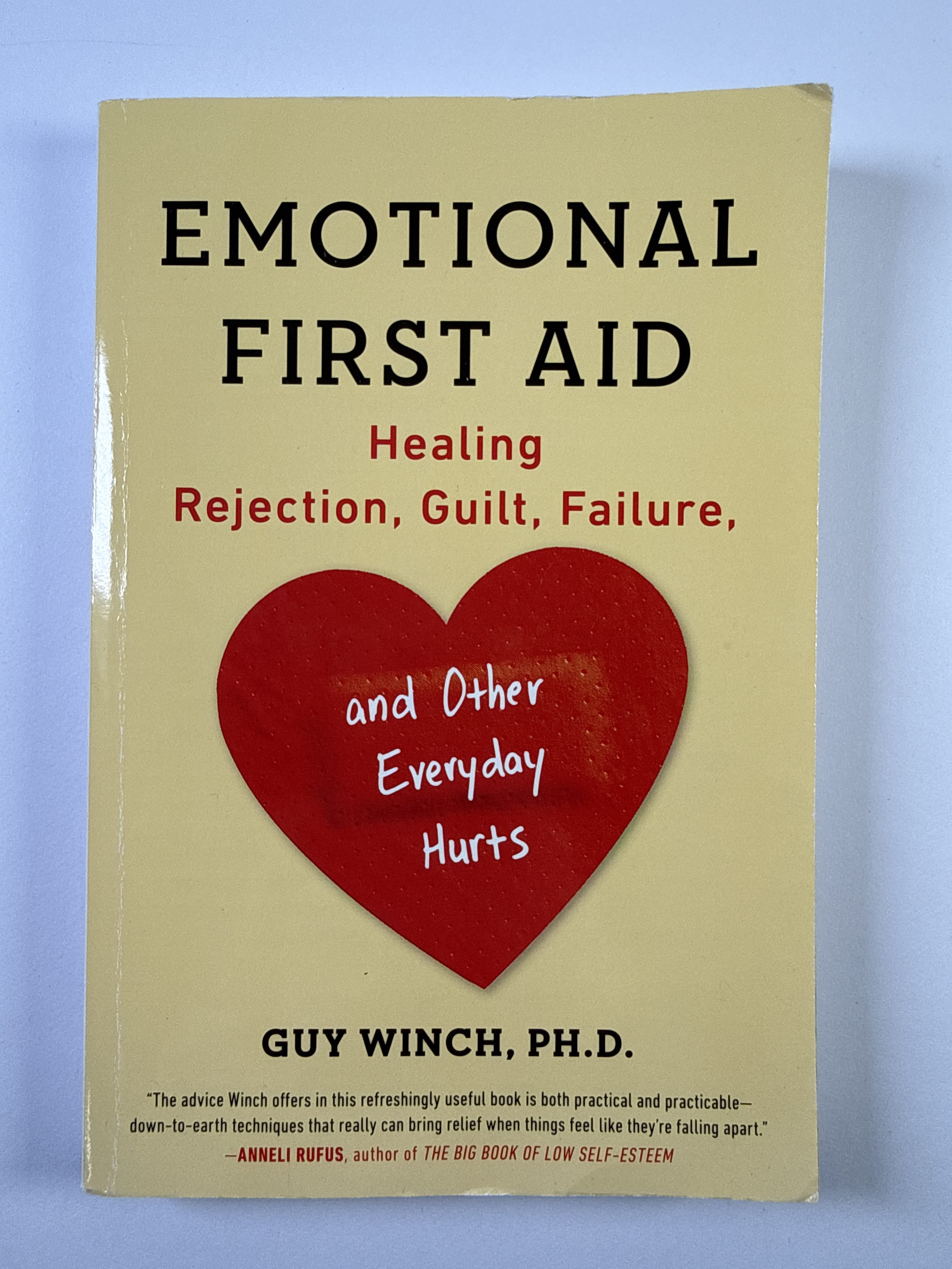 Levně Emotional First Aid - Healing Rejection, Guilt, Failure, and Other Everyday Hurts