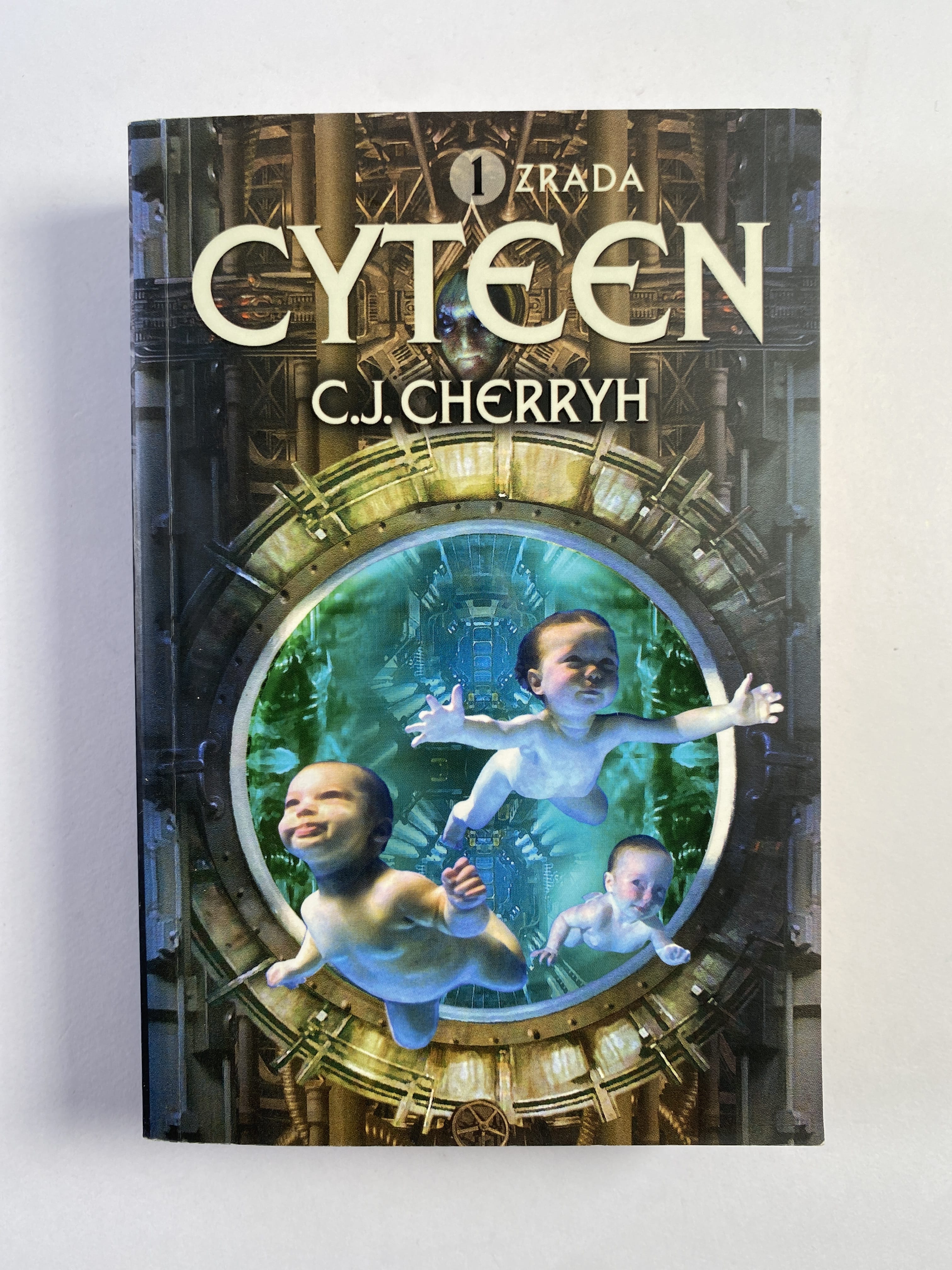 Levně Cyteen: Zrada (1)