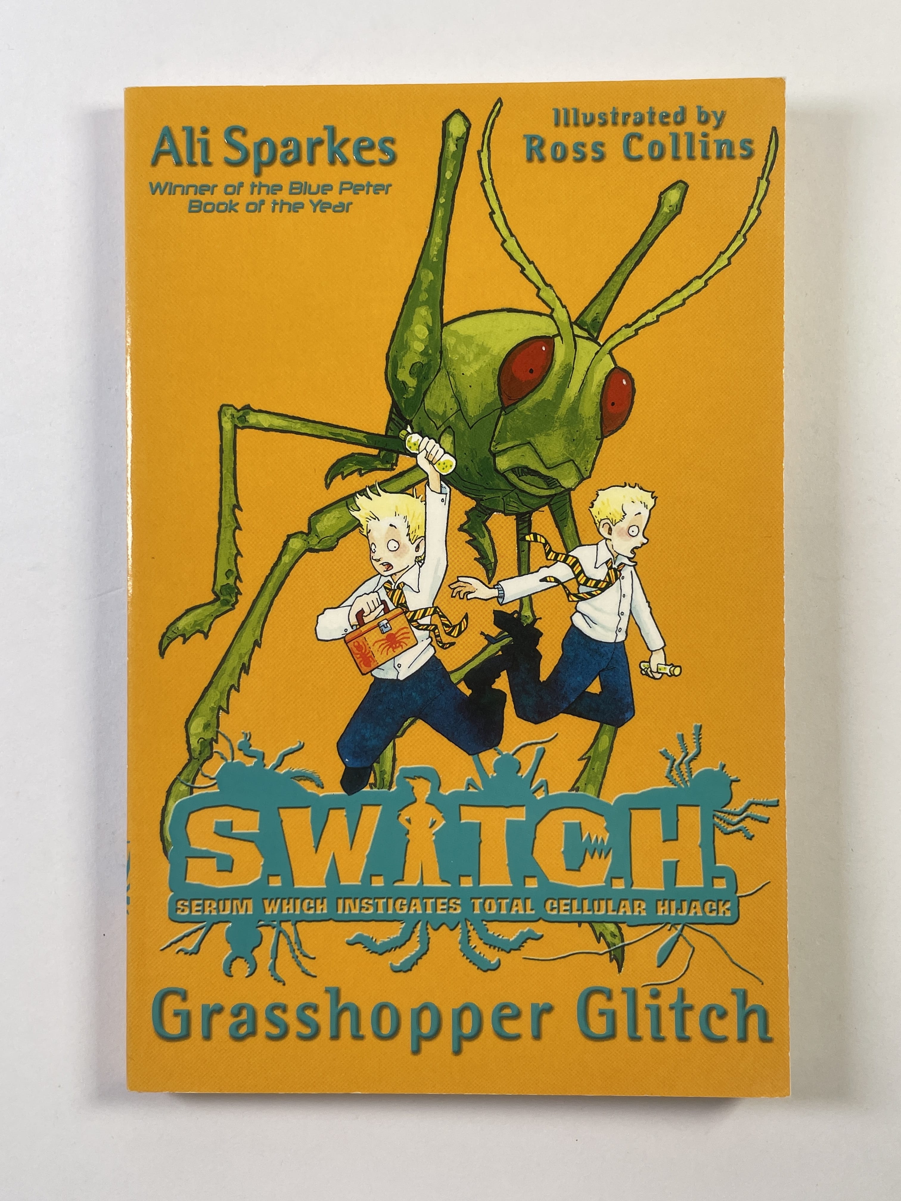 Levně S.W.I.T.C.H.: Grasshopper Glitch (3)