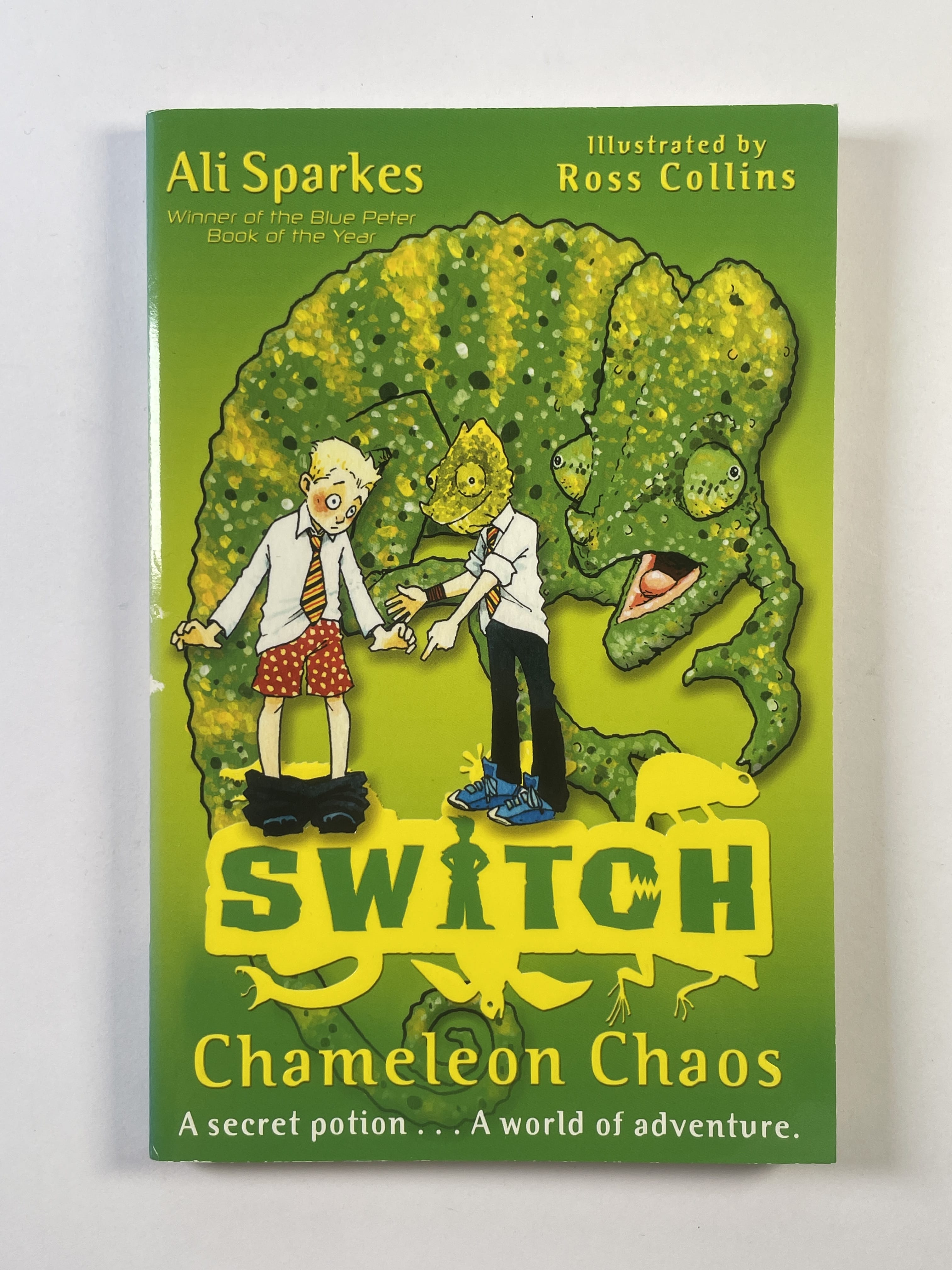 Levně S.W.I.T.C.H.: Chameleon Chaos (8)