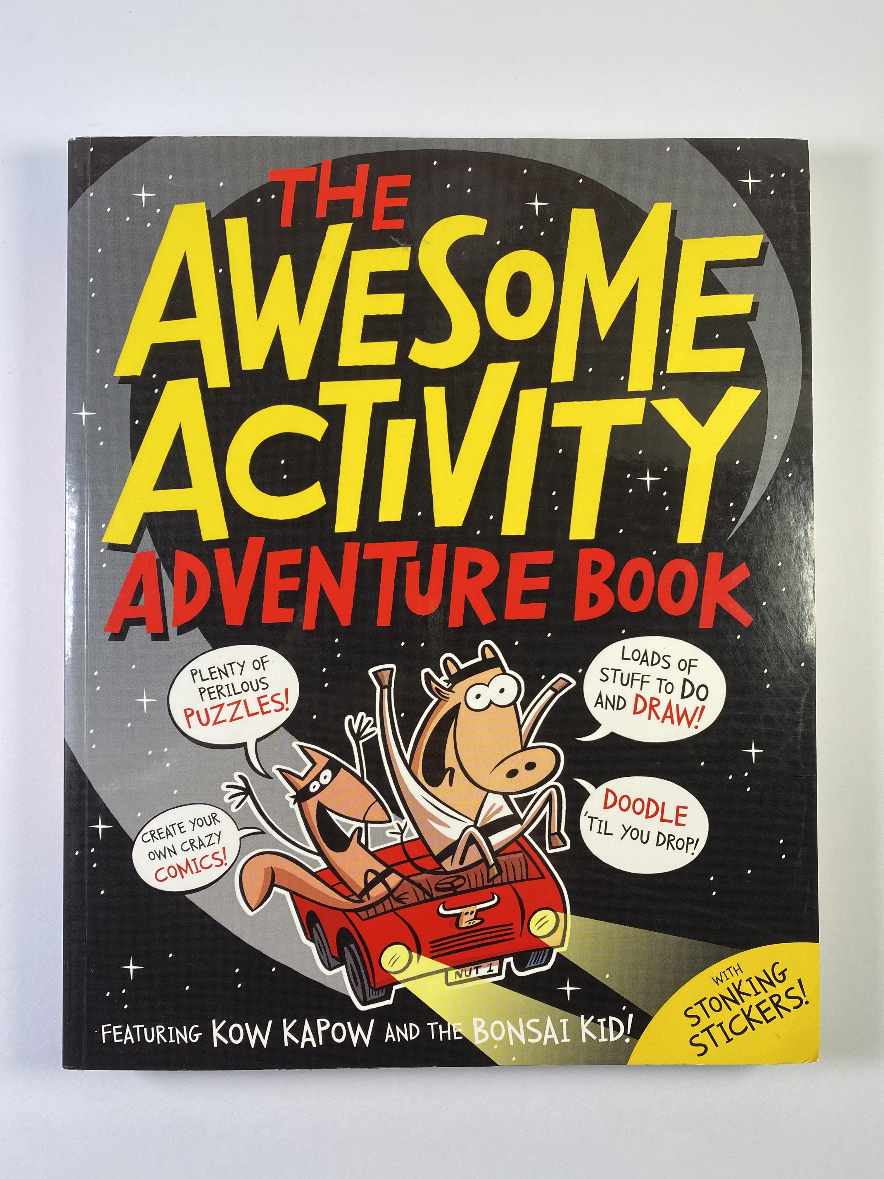 Levně The Awesome Activuty Adventure Book