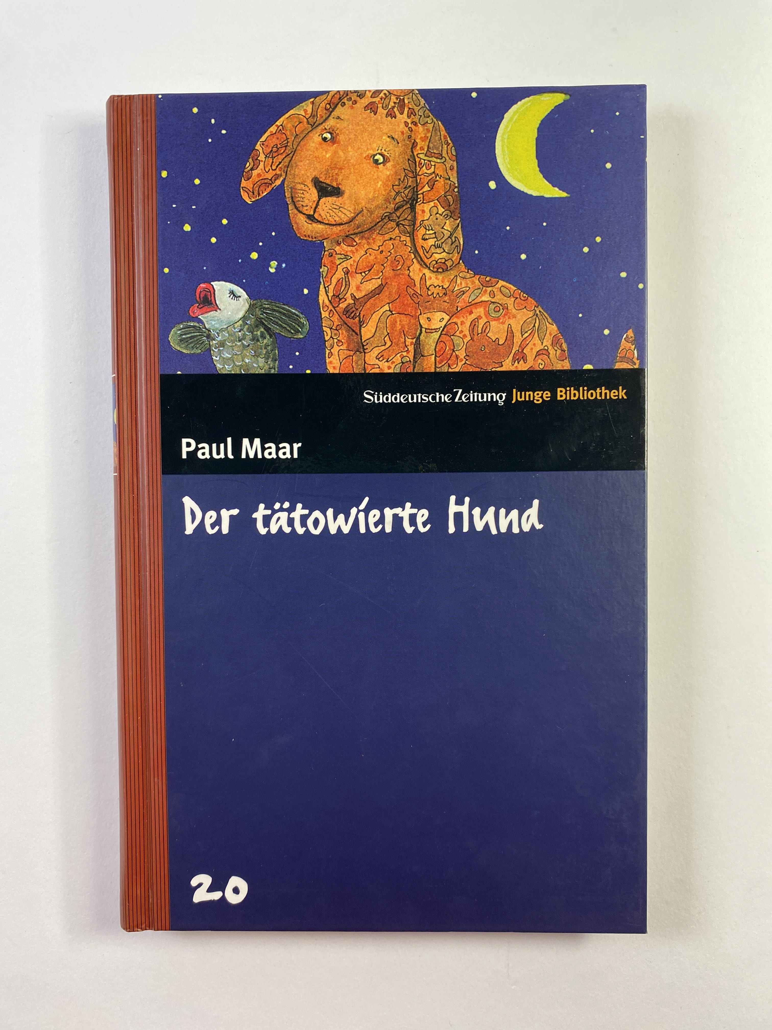 Der tätowierte Hund