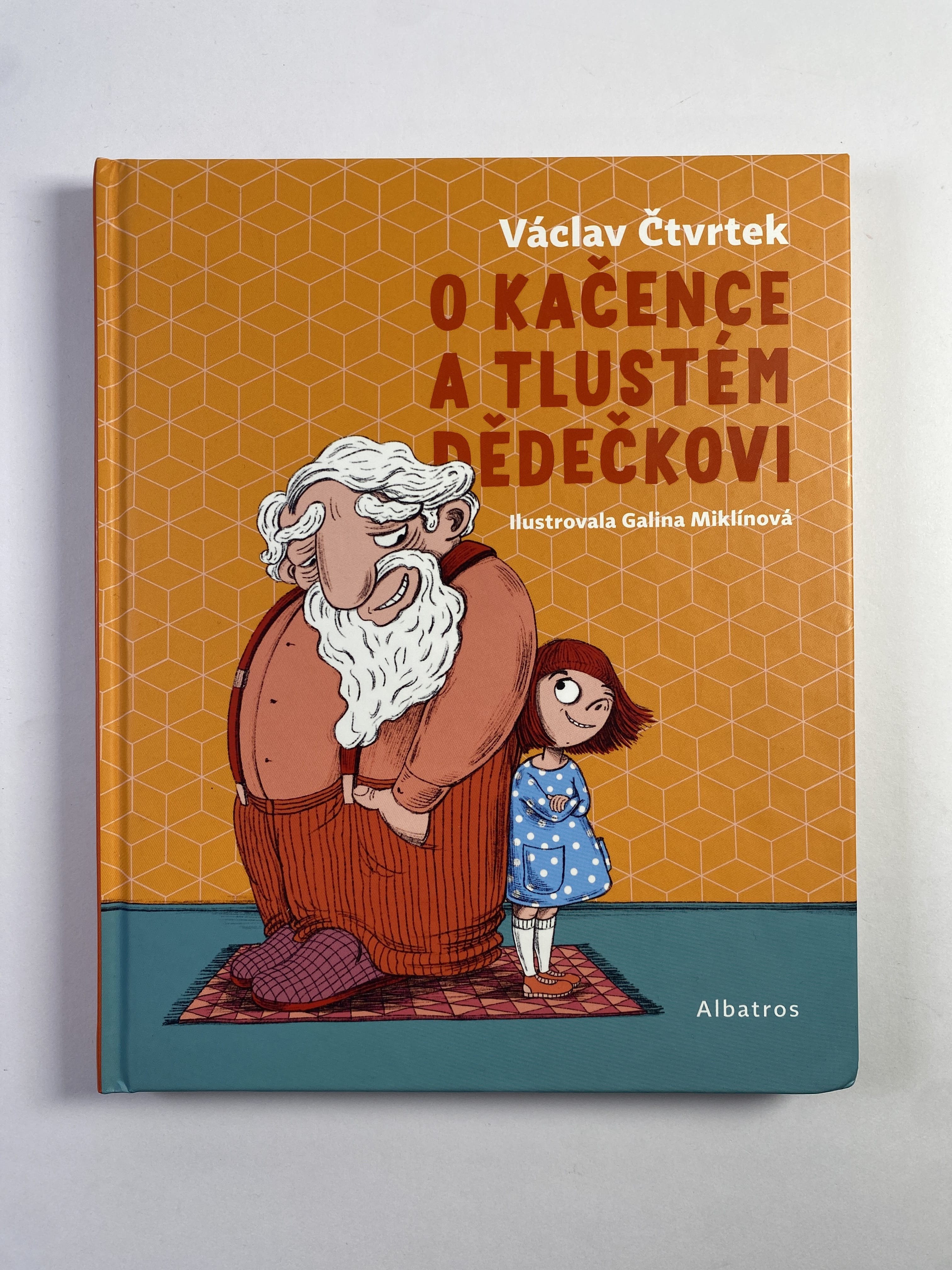 Levně O Kačence a tlustém dědečkovi Pevná (2021)