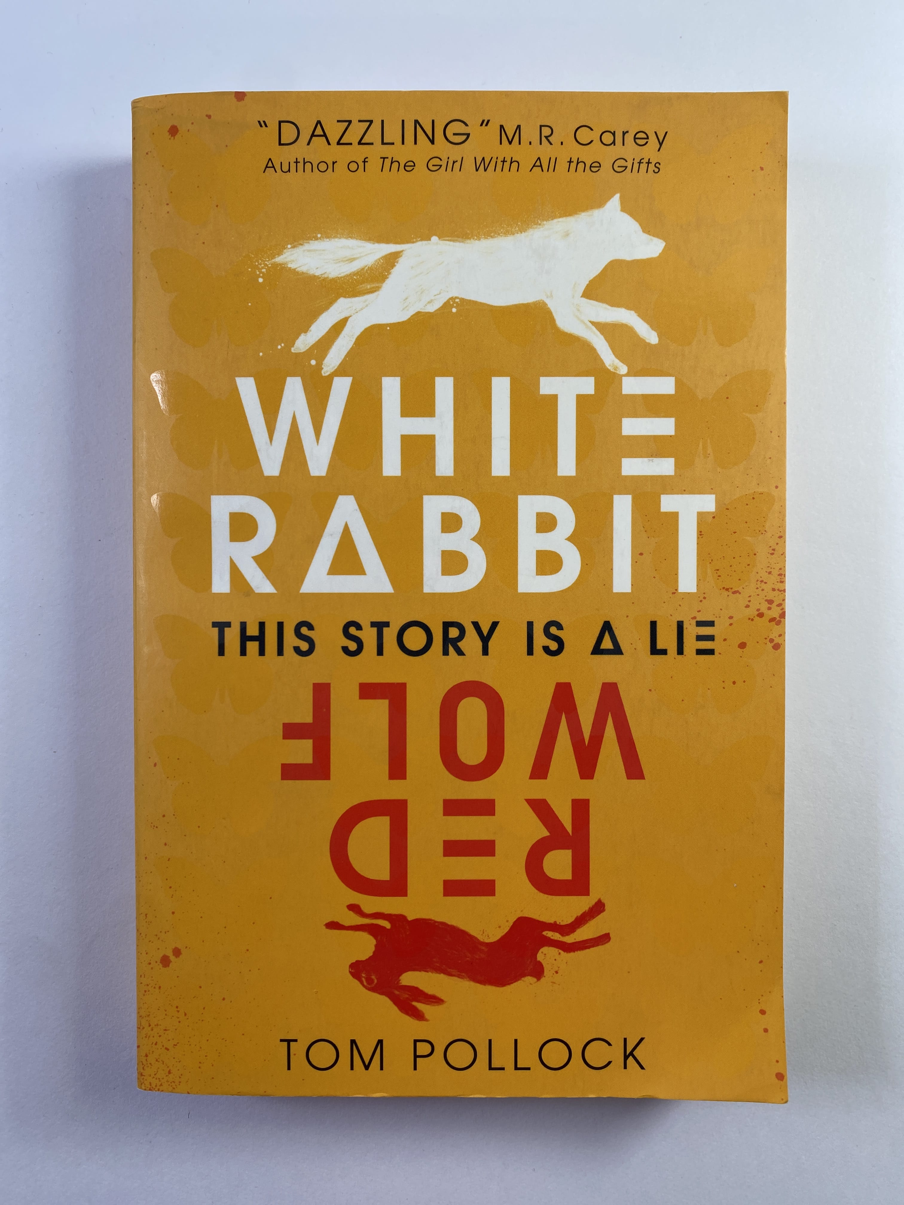 Levně White Rabbit, Red Wolf