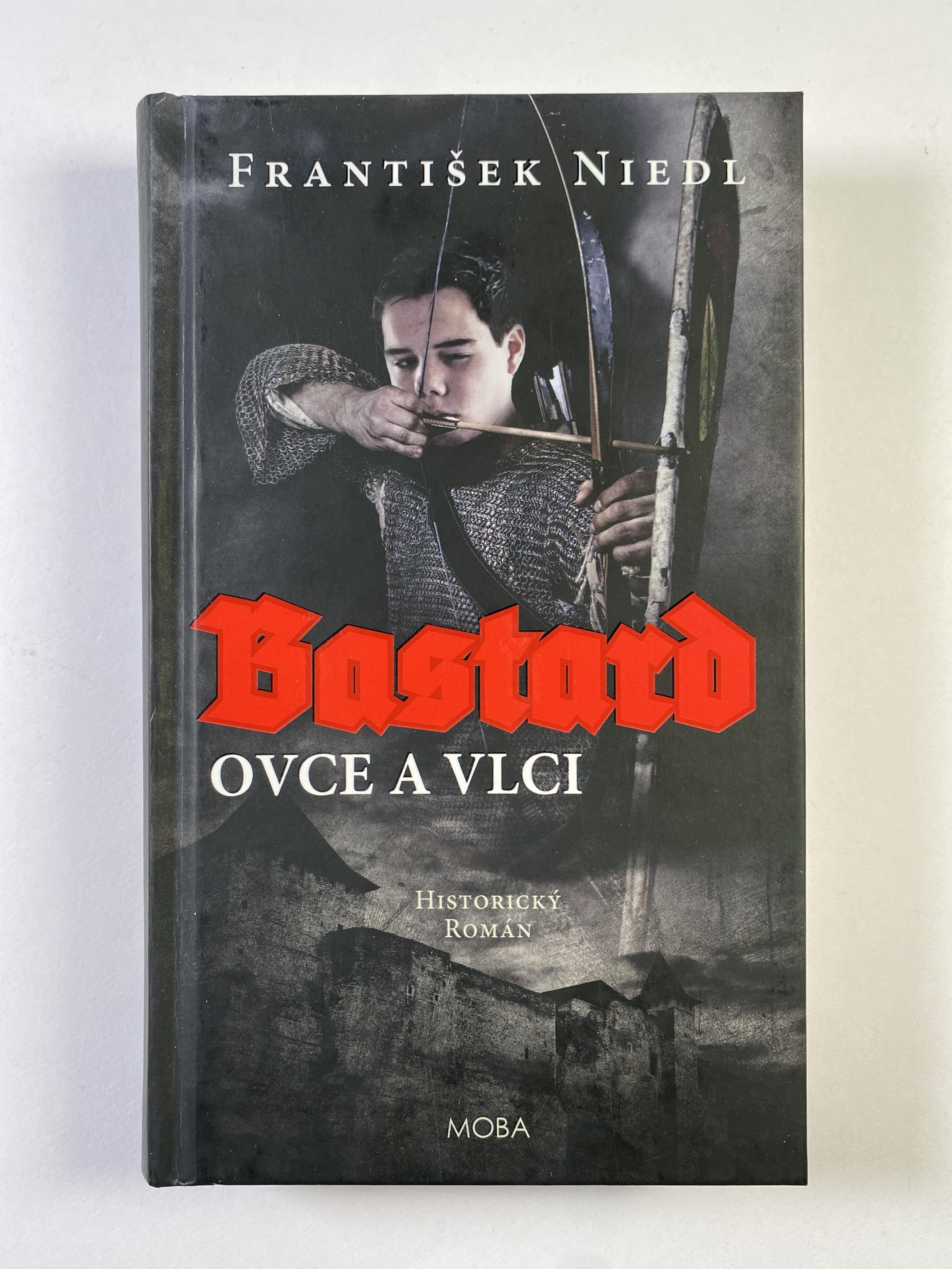 Bastard - ovce a vlci