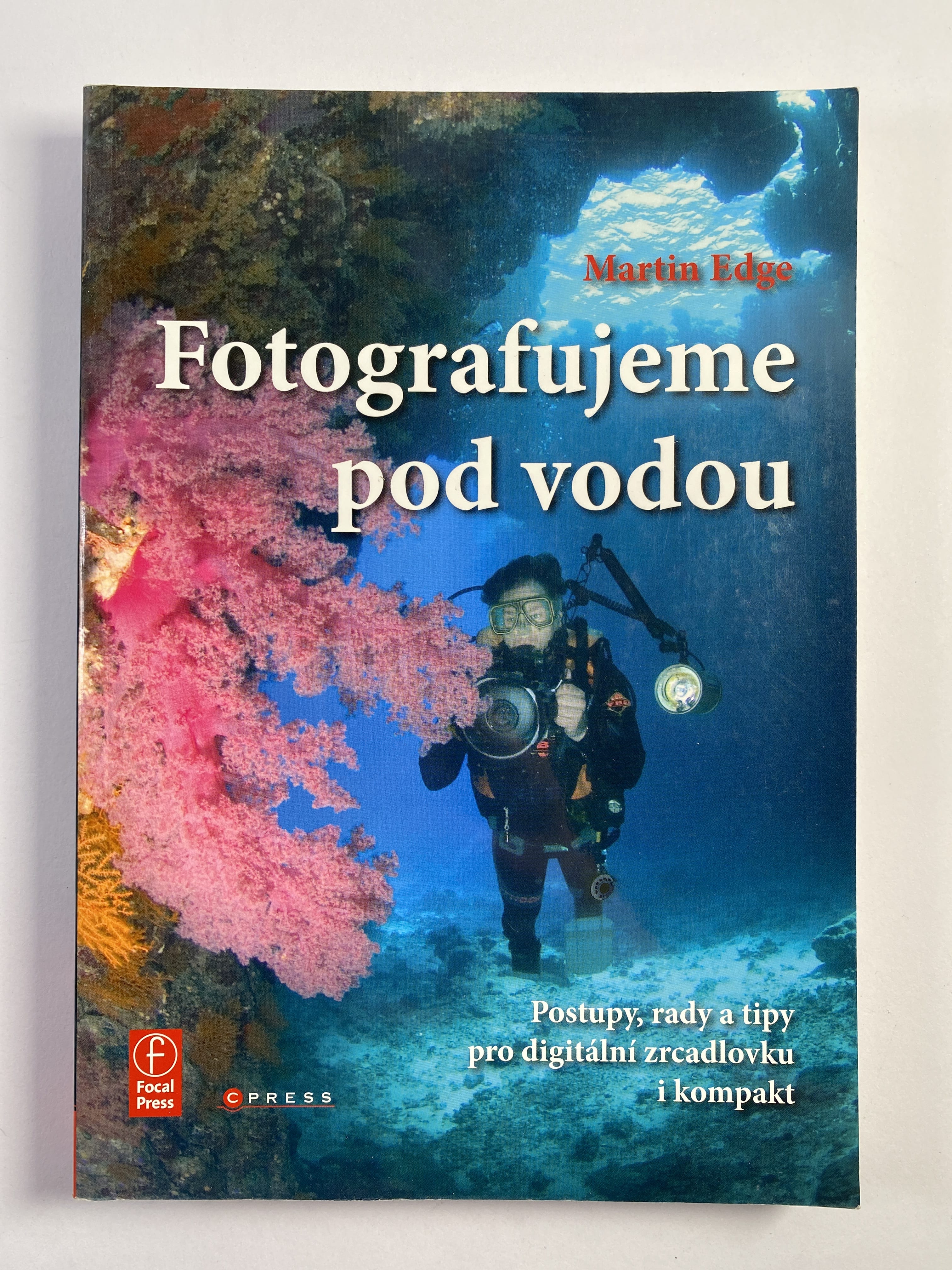 Levně Fotografujeme pod vodou