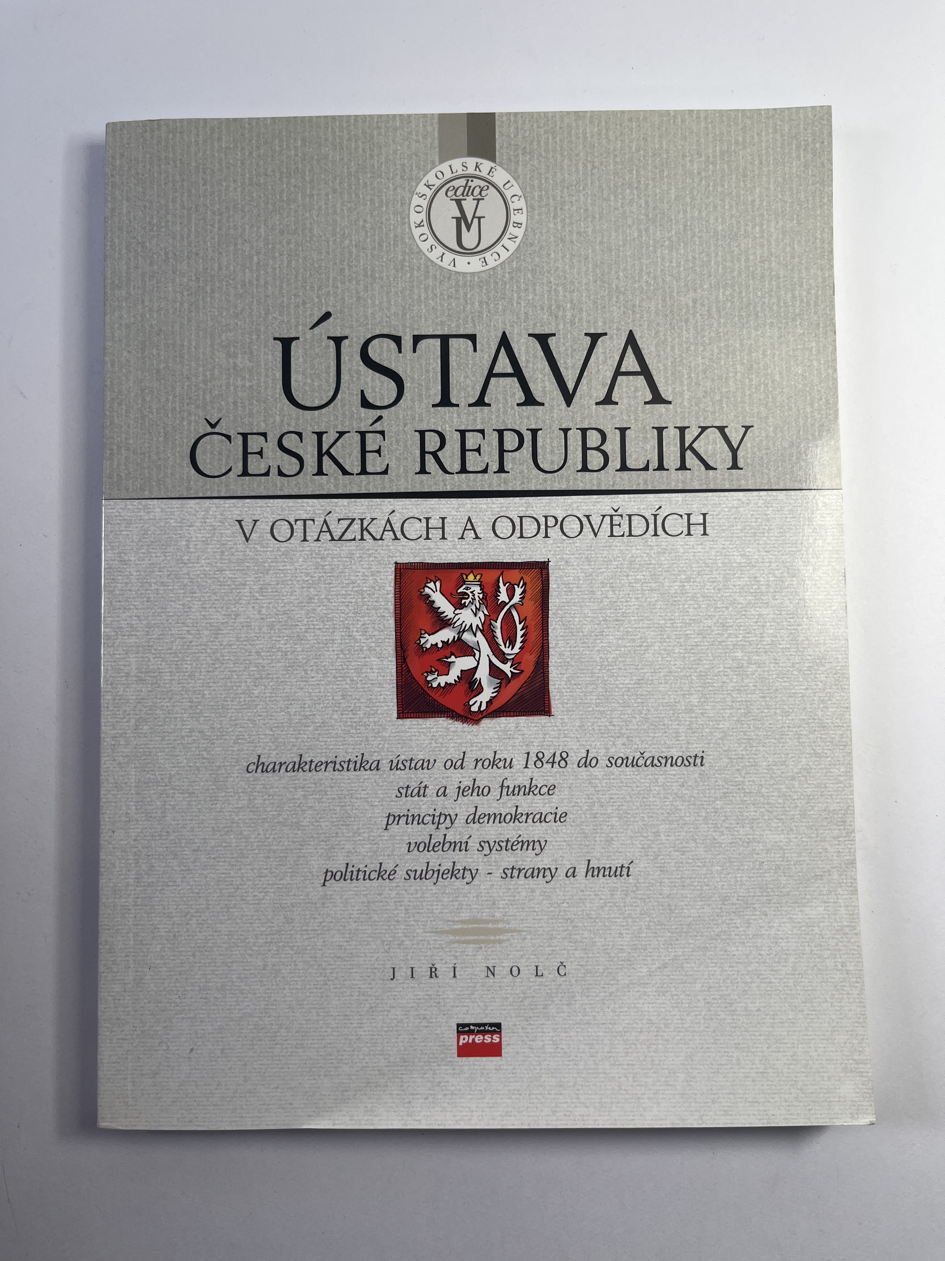 Levně Ústava České republiky v otázkách a odpovědích