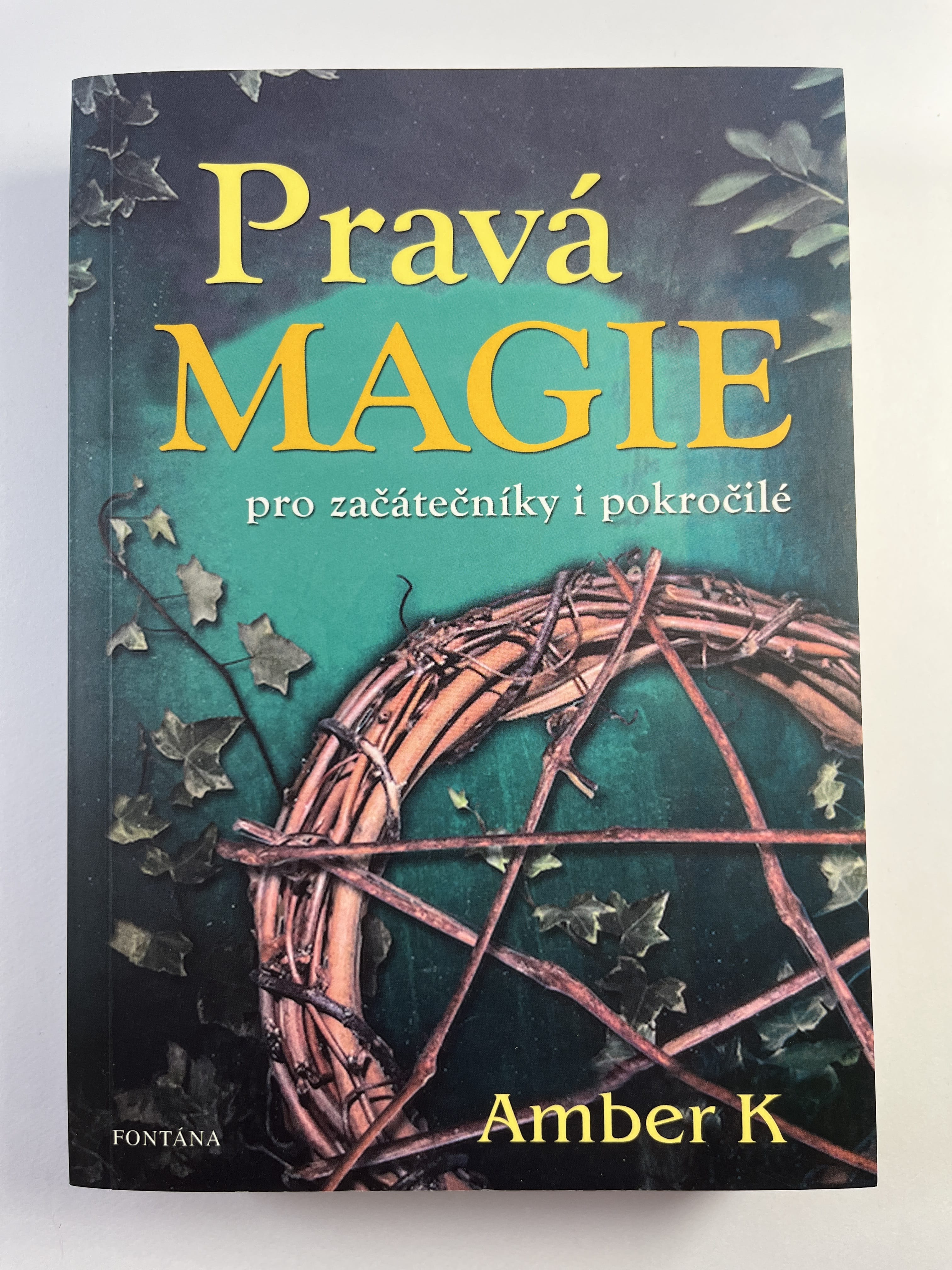 Levně Pravá magie - Pro začátečníky i pokročilé